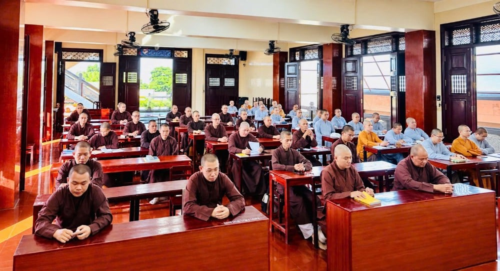 53 Tăng Ni sinh Cần Thơ bước vào năm học cuối