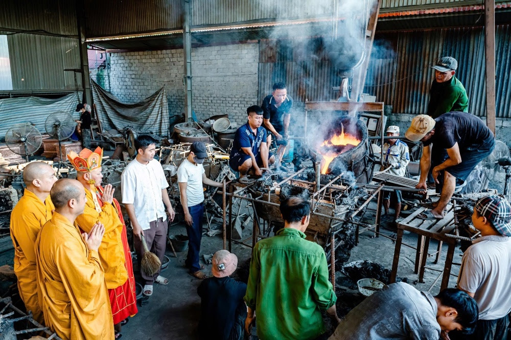 Đúc tượng Trưởng lão HT.Thích Thanh Tứ, HT.Thích Thanh Cầm