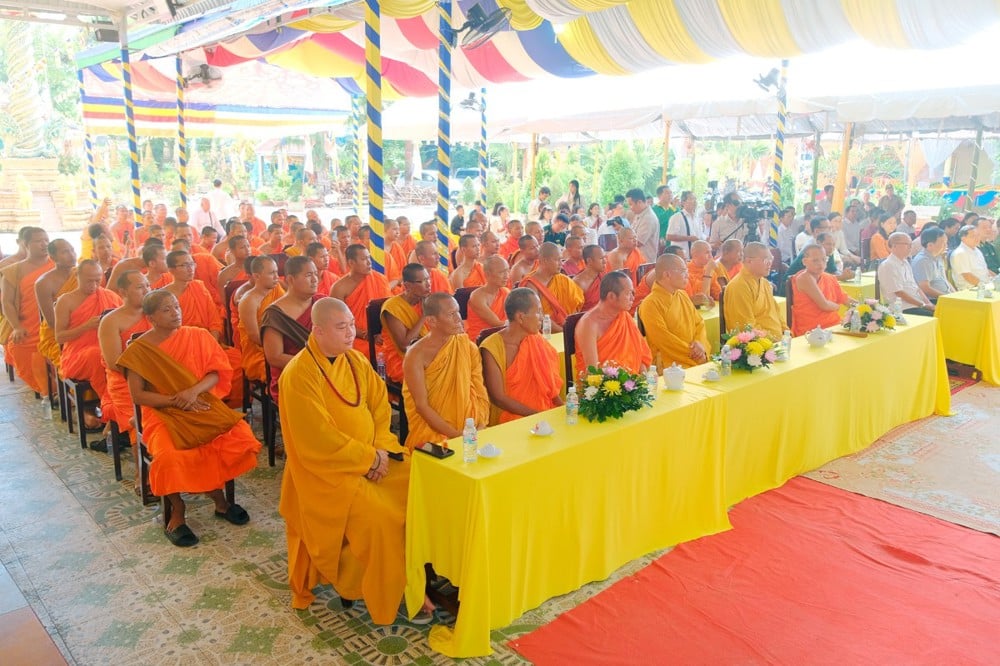 Nhiều hoạt động mừng lễ Sene Đôn-ta của đồng bào Khmer