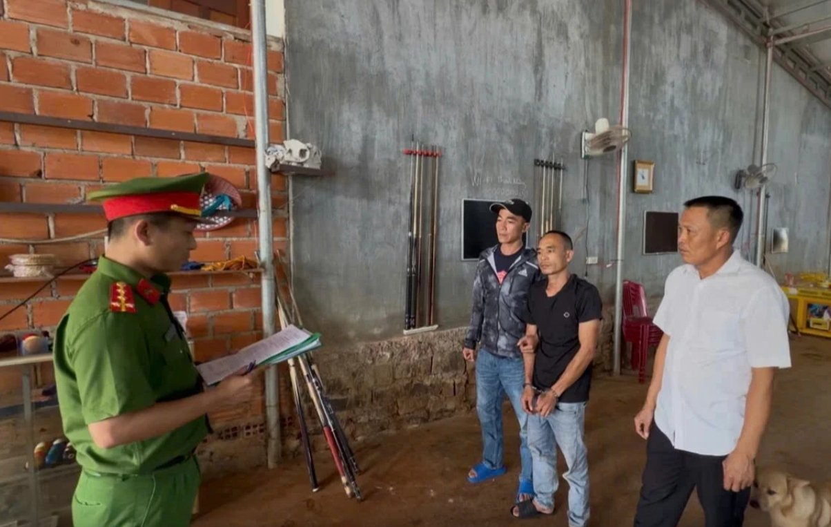 Nhóm trộm tài sản các chùa sa lưới