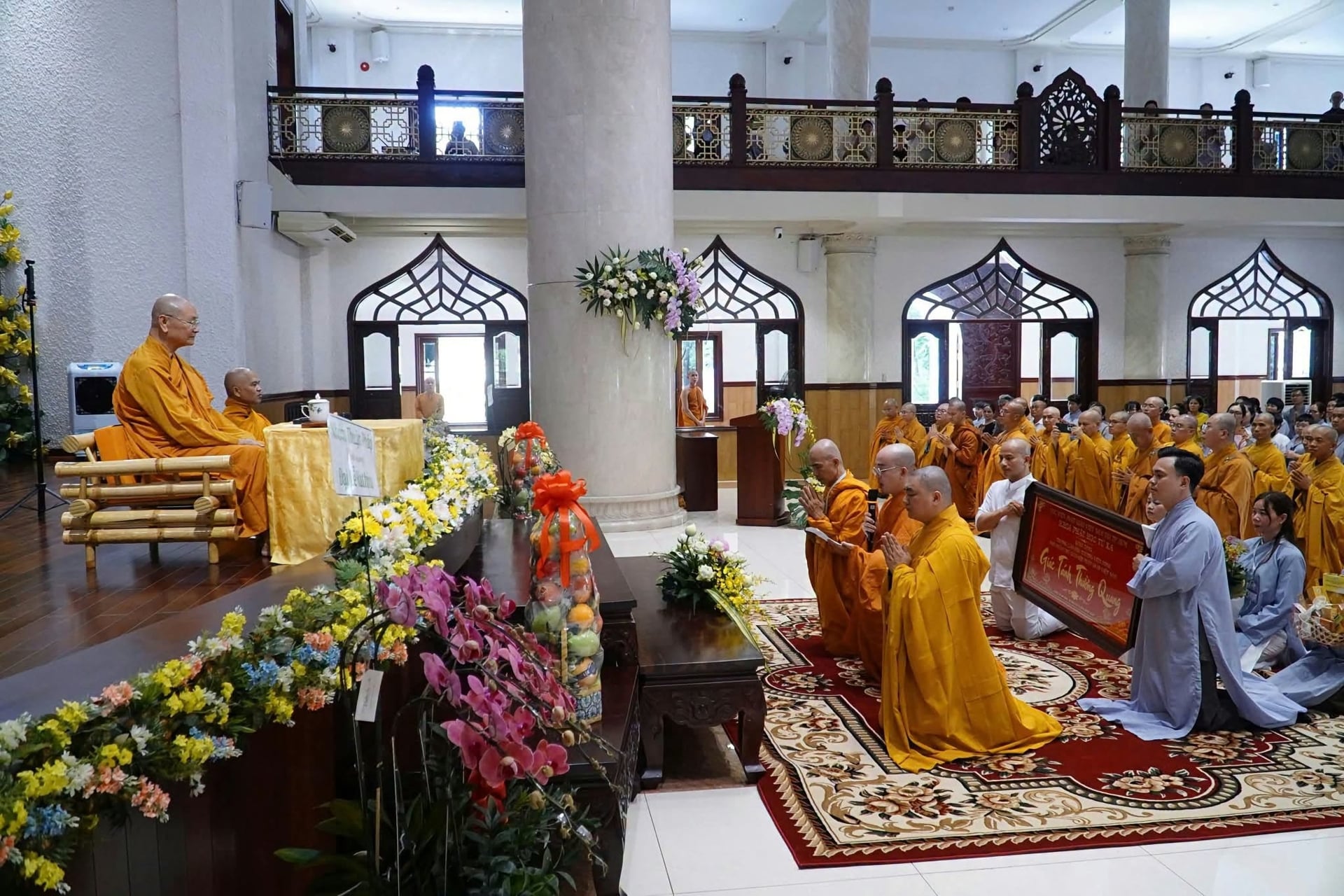 Sinh viên Phật học từ xa vấn đạo Trưởng lão Hòa thượng Viên Minh