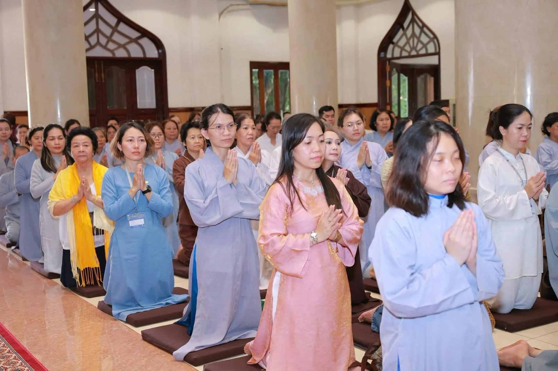 Sinh viên Phật học từ xa vấn đạo Trưởng lão Hòa thượng Viên Minh