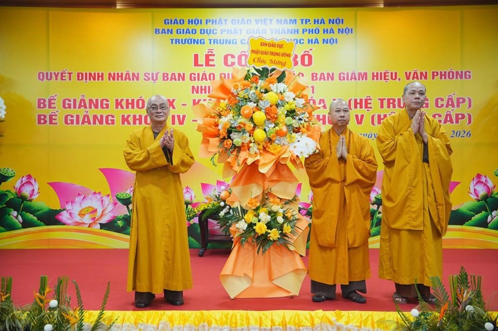 Trường Trung cấp Phật học Hà Nội khai khóa mới, kiện toàn nhân sự